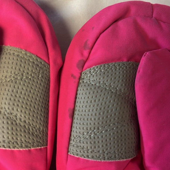 Swany easy on winter mitts, size small (1-2) - Picture 4 of 7